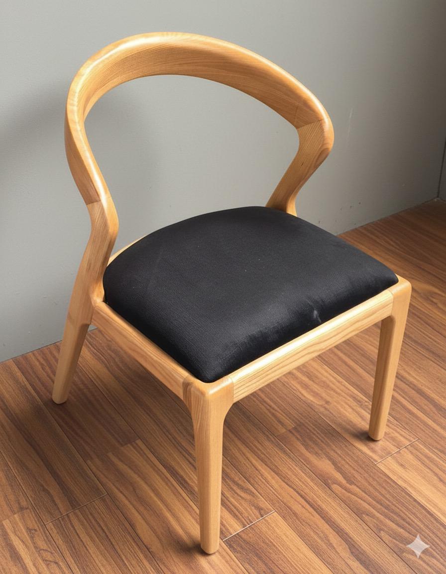 כיסא אוכל יוקרתי מעץ מלא בהתאמה אישית – דגם ג׳אז
